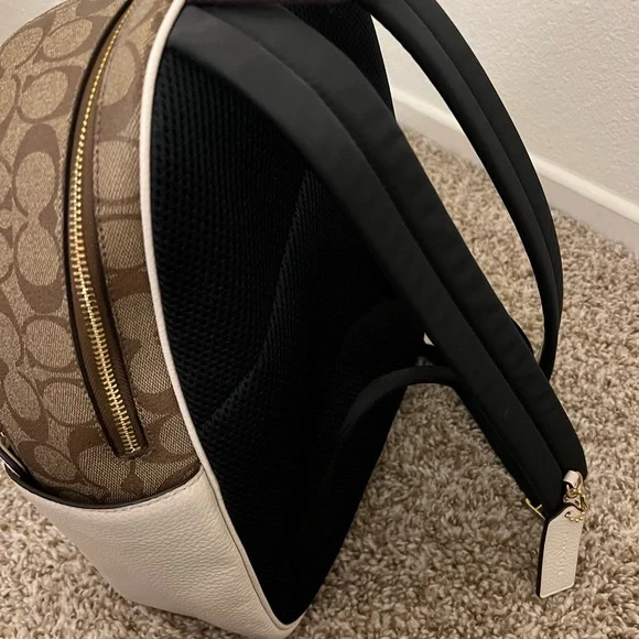 *****SOLD****** Coach Signature Backpack Purse with matching wallet - Picture 4 of 7